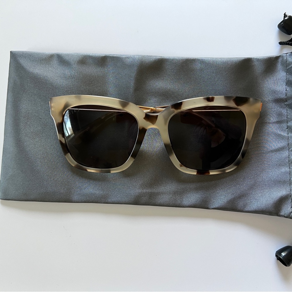 Diff Bella Sunglasses - image 1
